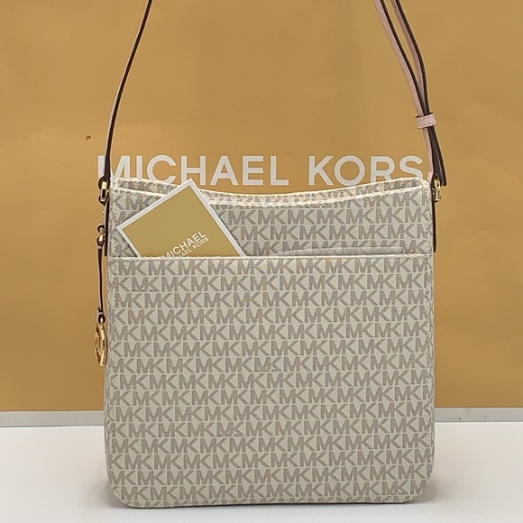 MICHAEL KORS 
Jet Set Travel Large Logo Messenger Bag
COLOR PWD BLSH MLT
NWT - Picture 7 of 16